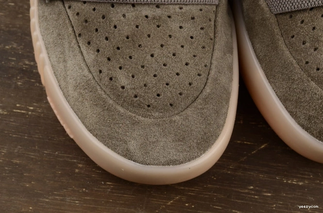 Boost adidas Brown BY2456 750 Light Yeezy 1123